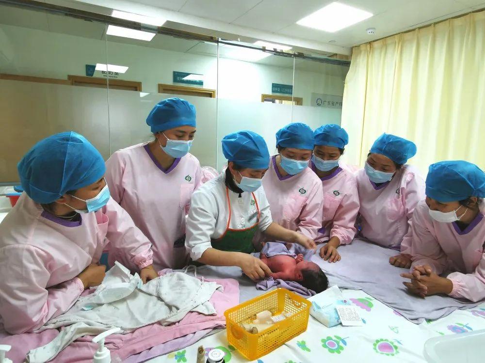 新晃妇婴监护型护送